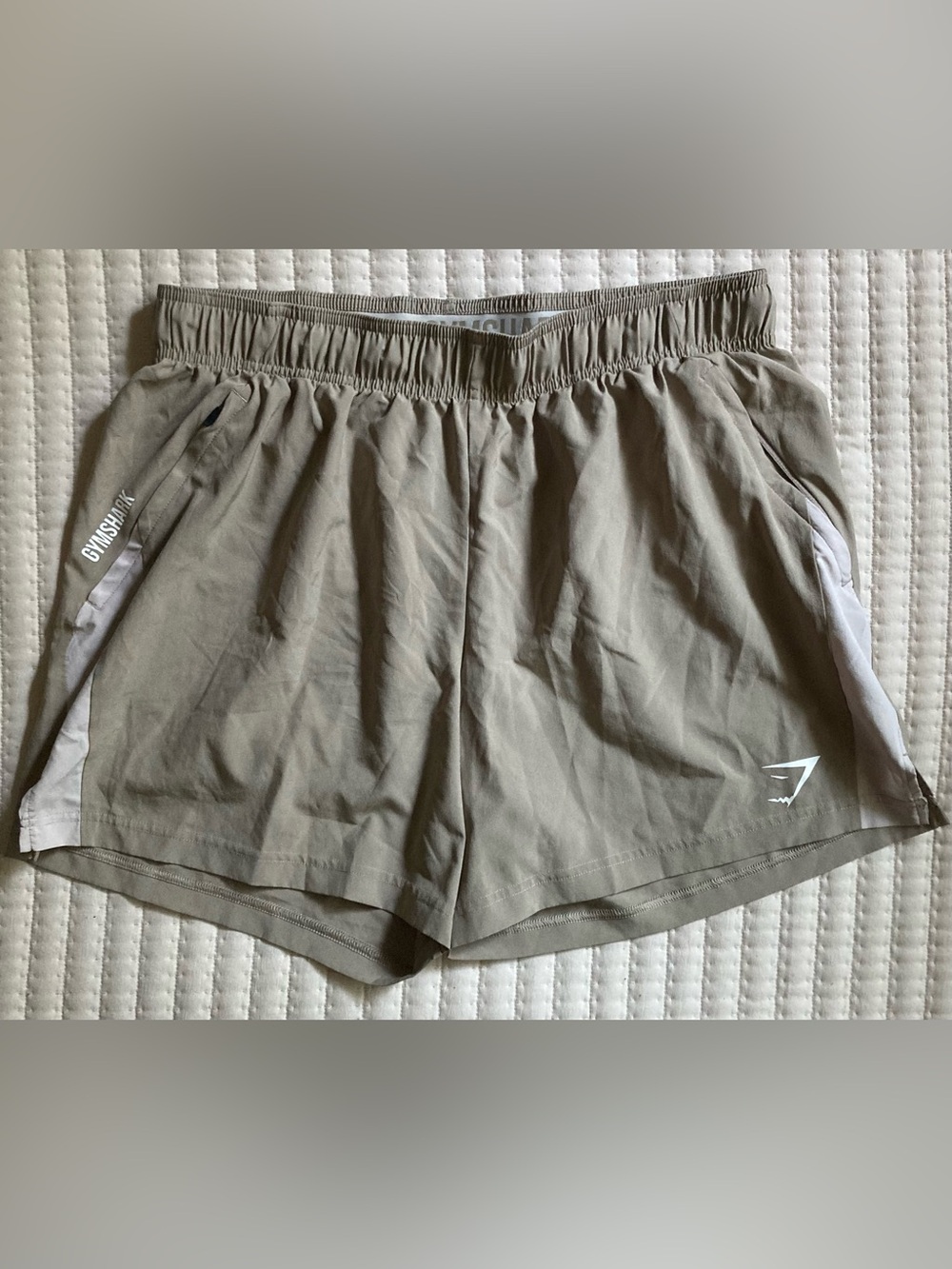 Gymshark Athletic Shorts Men’s XL Beige 5” Lightweight Unlined Gym Running Yoga